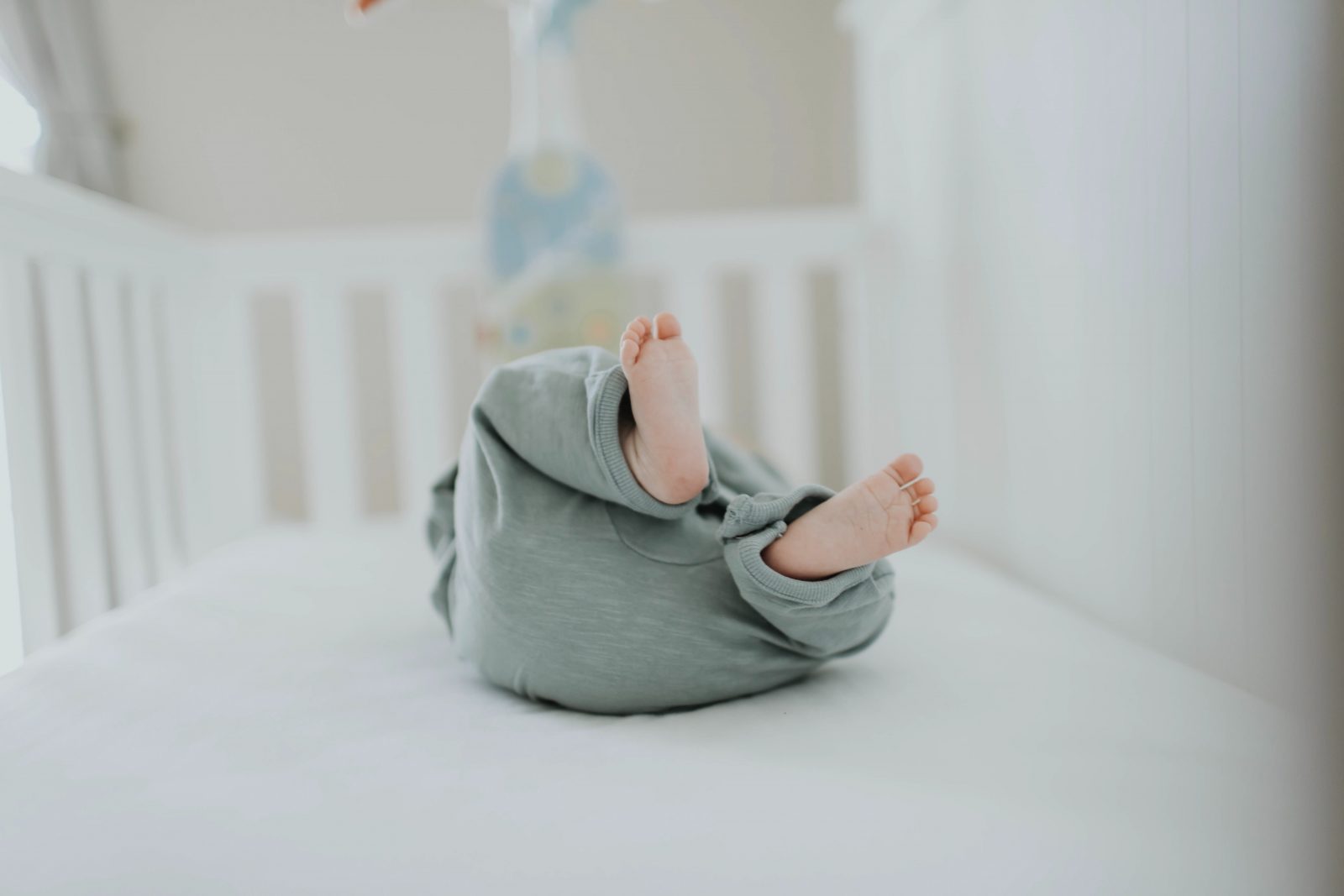 bébé pied lit minimaliste mobilier bois